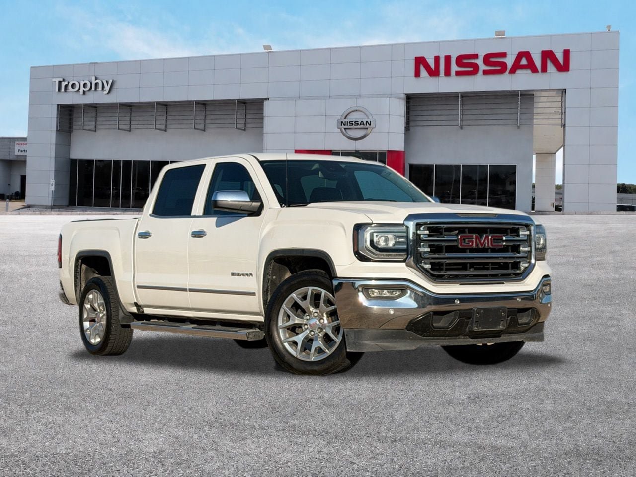 Used 2017 GMC Sierra 1500 SLT RWD image 1