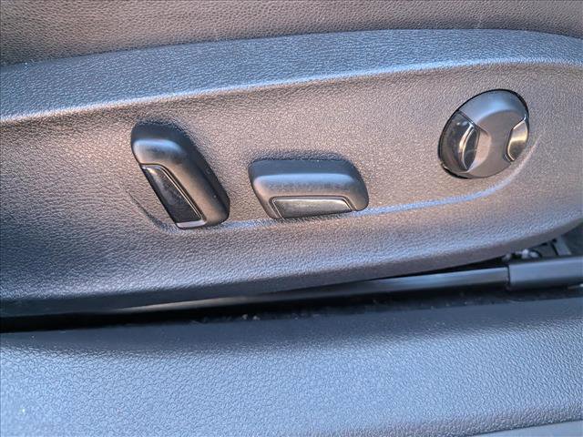 Used 2020 Volkswagen Passat 2.0T SEL image 13