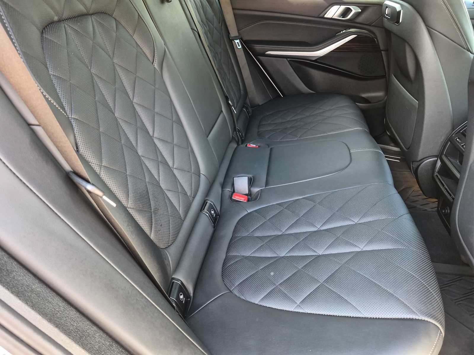Used 2025 BMW X5 xDrive40i w/ Parking Assistance Package AWD/4WD image 21