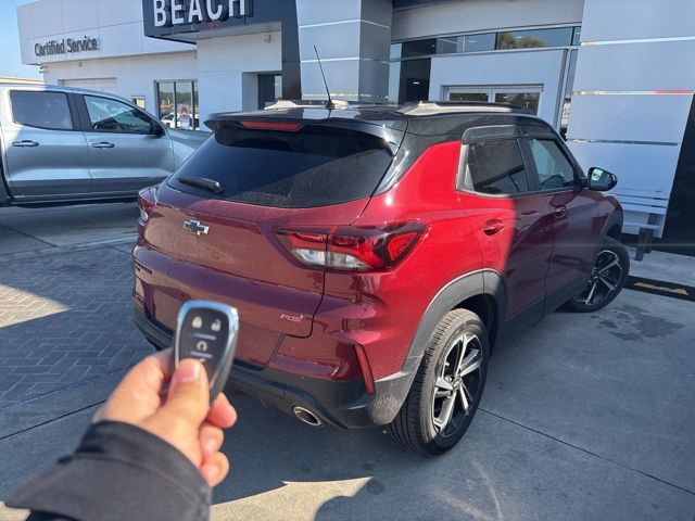 Used 2023 Chevrolet TrailBlazer RS w/ Sun and Liftgate Package image 5