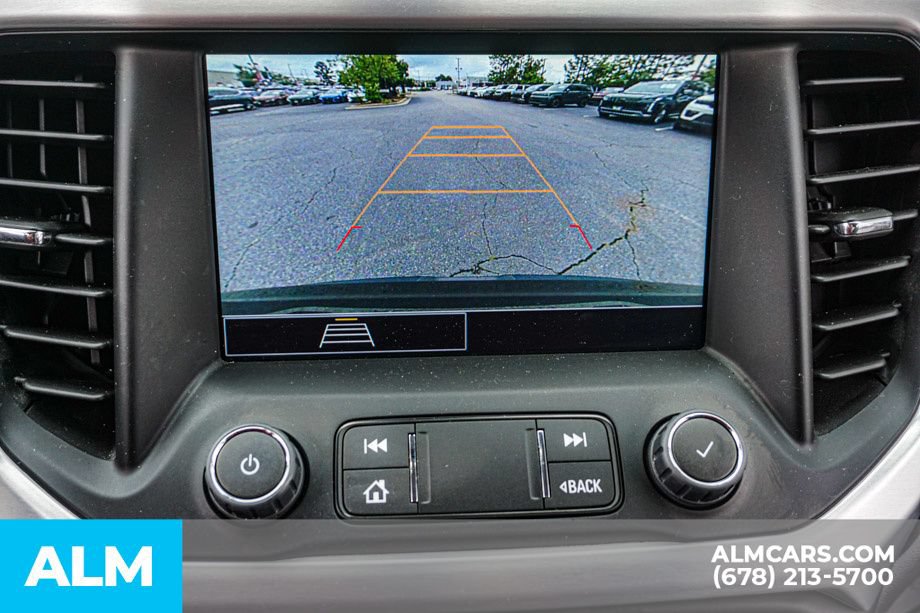 Used 2022 GMC Acadia SLE w/ Driver Convenience Package FWD image 37