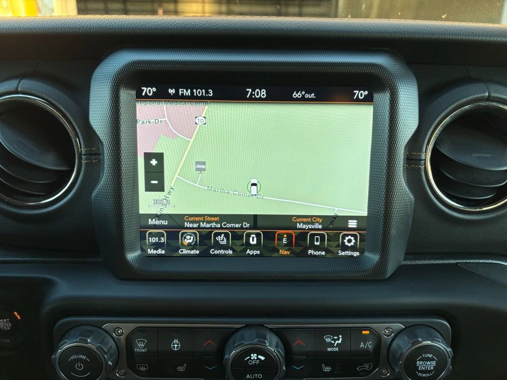 Used 2021 Jeep Gladiator Overland image 35