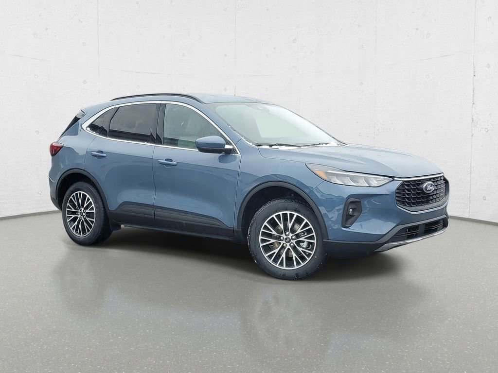New 2026 Ford Escape SE image 2