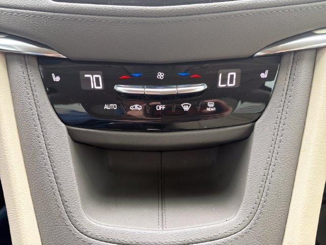 Used 2021 Cadillac XT5 Premium Luxury AWD/4WD image 22