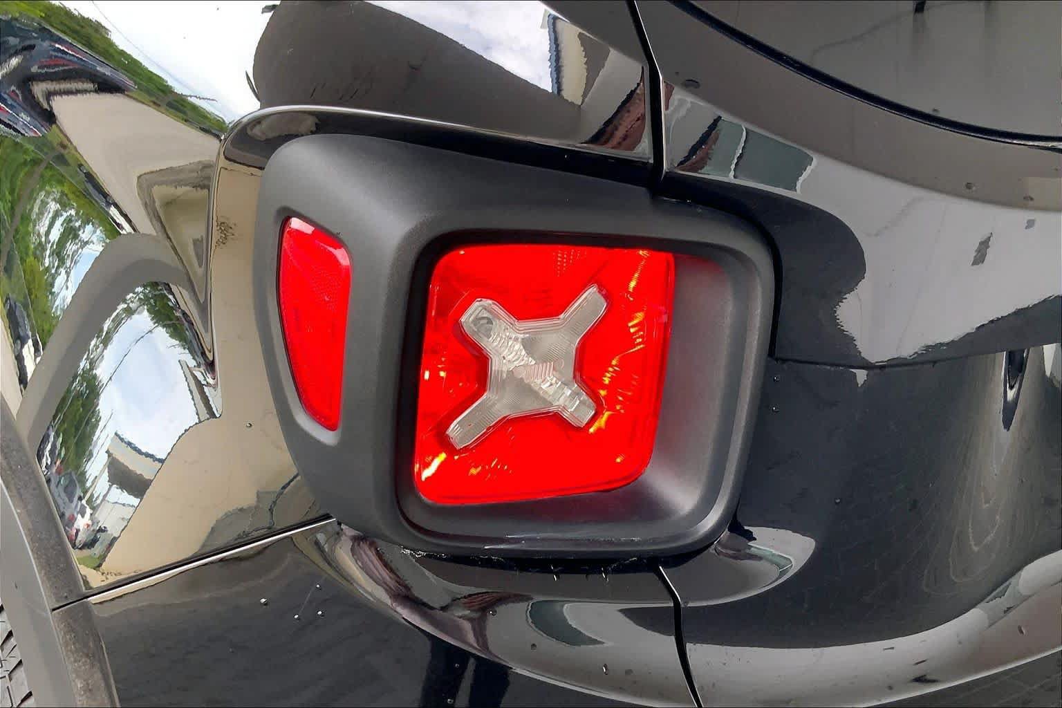 Used 2023 Jeep Renegade Trailhawk w/ Sun/Sound Group AWD/4WD image 29