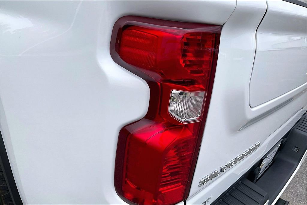 Used 2023 Chevrolet Silverado 2500 Custom w/ Custom Value Package AWD/4WD image 29