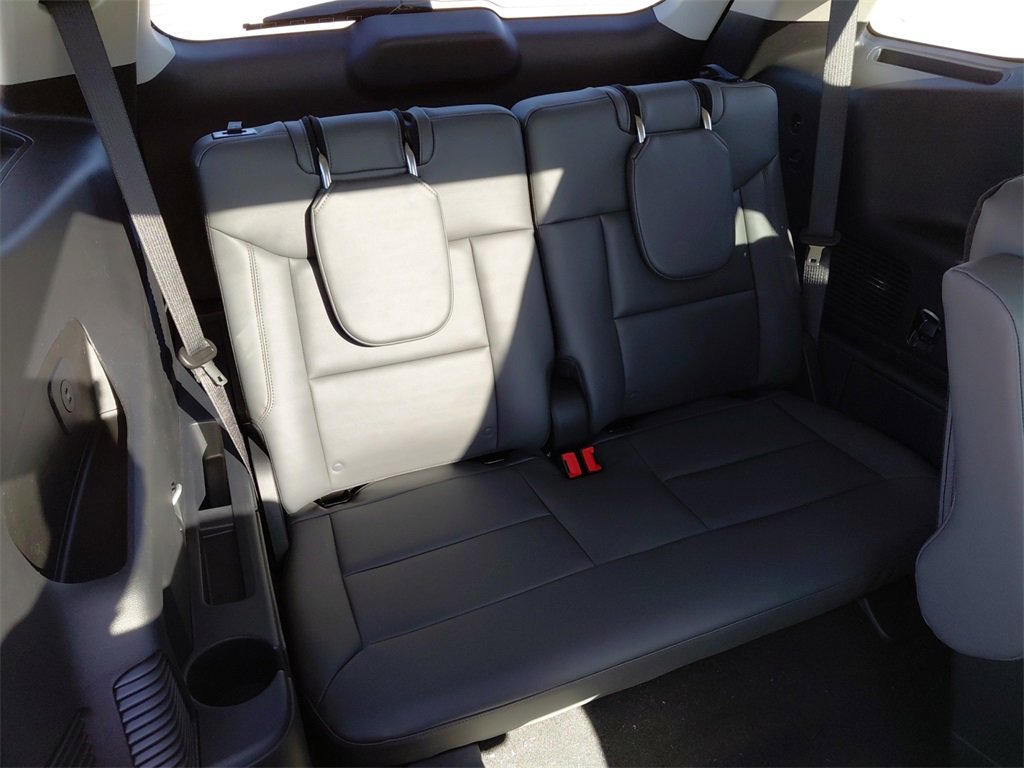 New 2026 Ford Explorer Active image 21