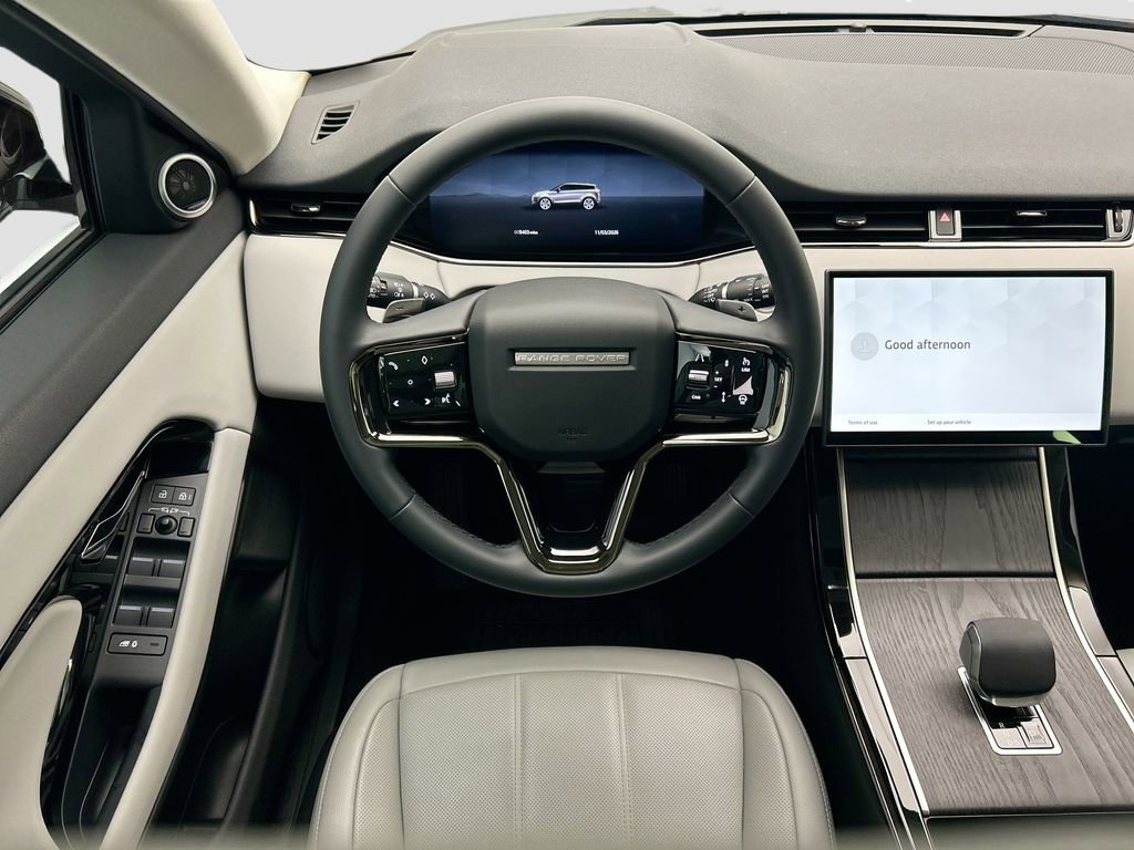 Used 2025 Land Rover Range Rover Evoque S image 10