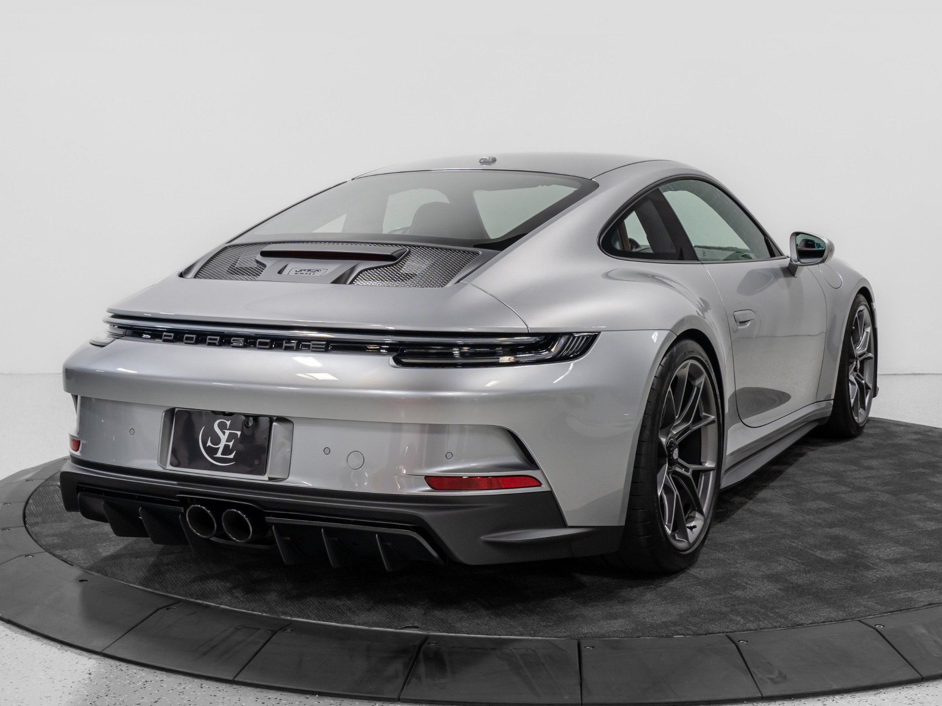 Used 2024 Porsche 911 GT3 RWD image 8