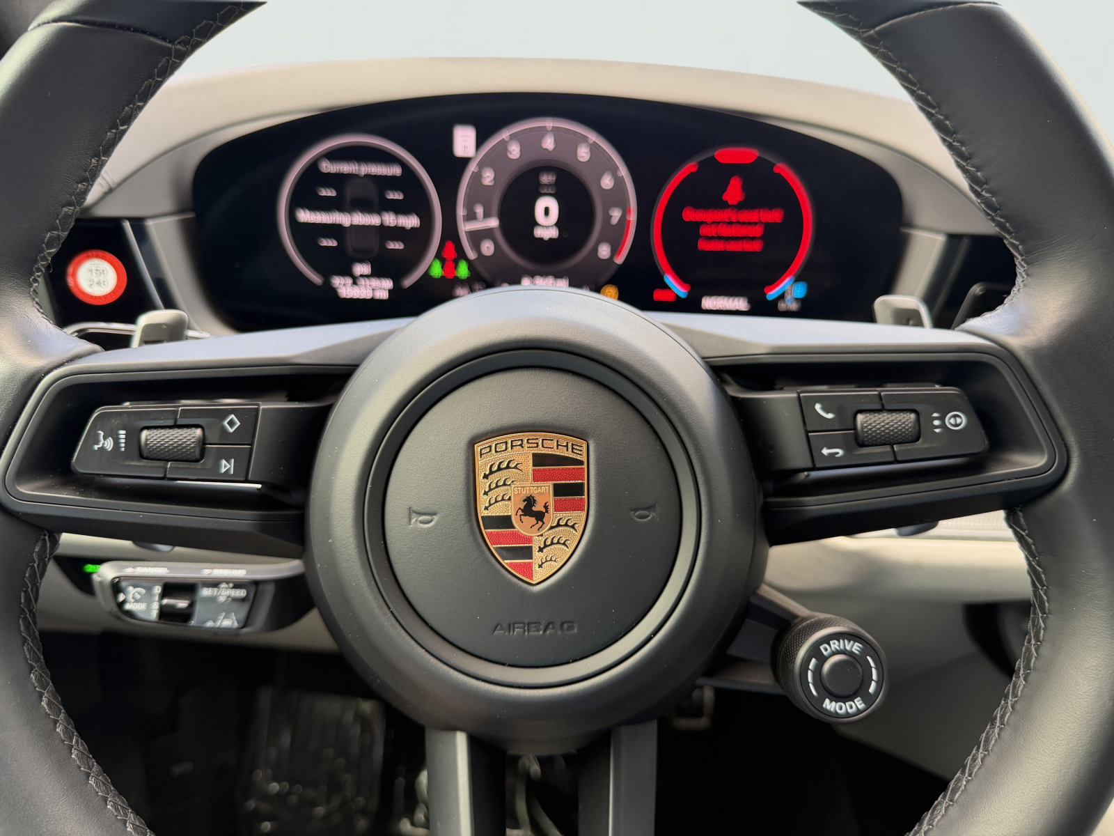 Certified 2024 Porsche Cayenne S AWD/4WD image 35