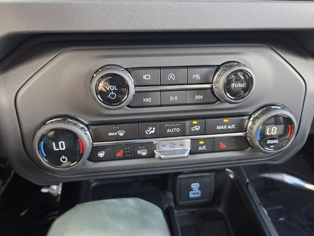 Used 2025 Ford Bronco Outer Banks AWD/4WD image 27
