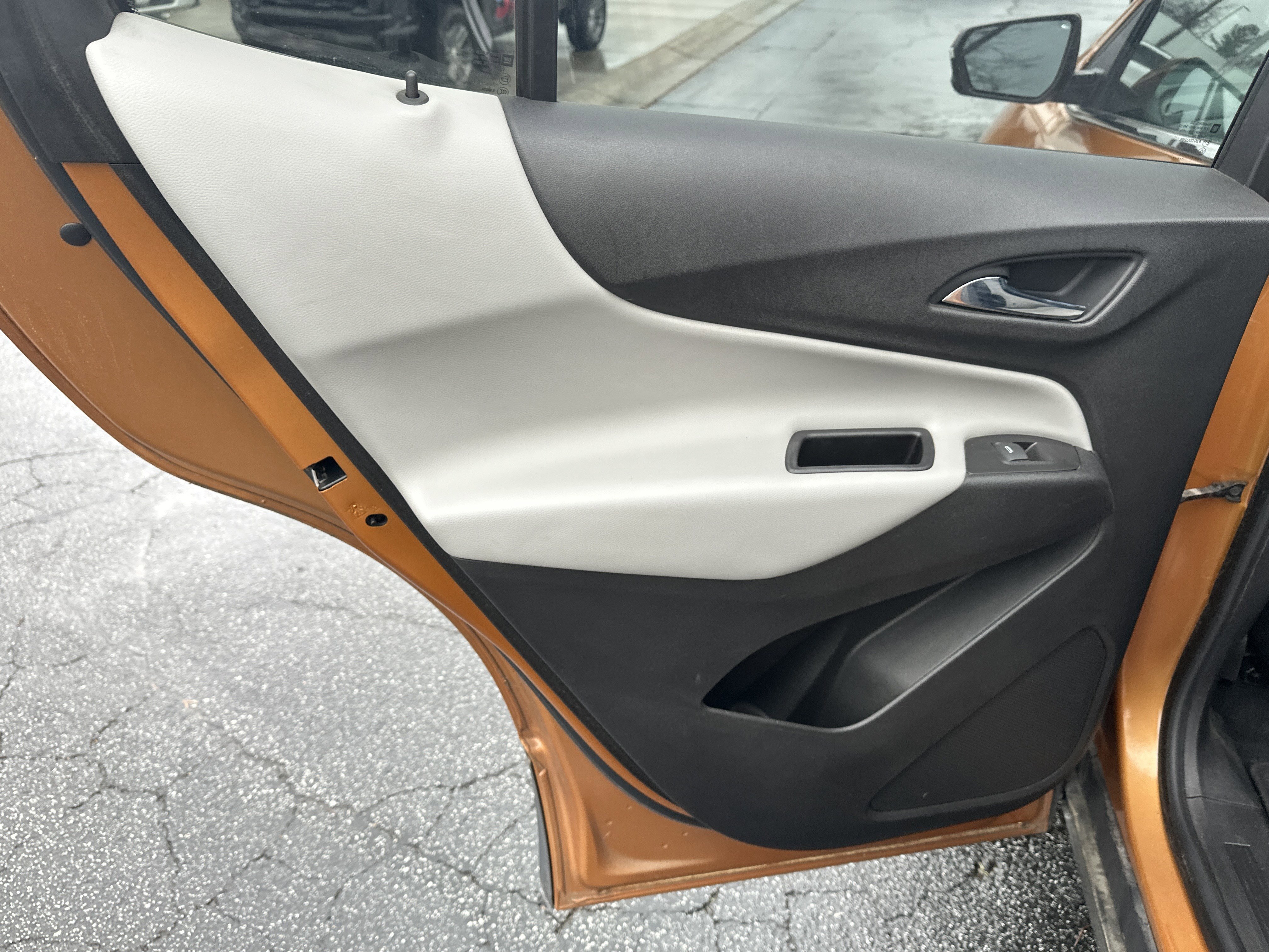 Certified 2018 Chevrolet Equinox LT image 23