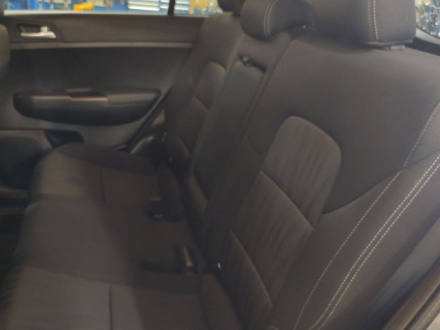Used 2019 Kia Sportage LX AWD/4WD image 19