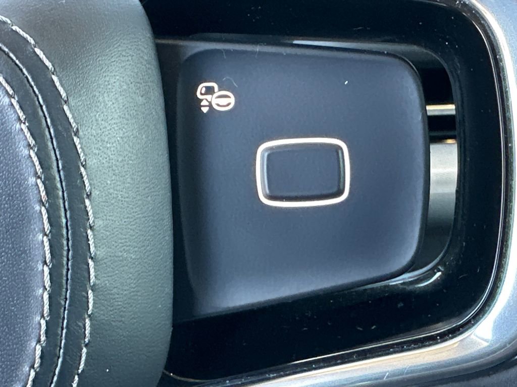 Used 2025 Lincoln Navigator Reserve image 29