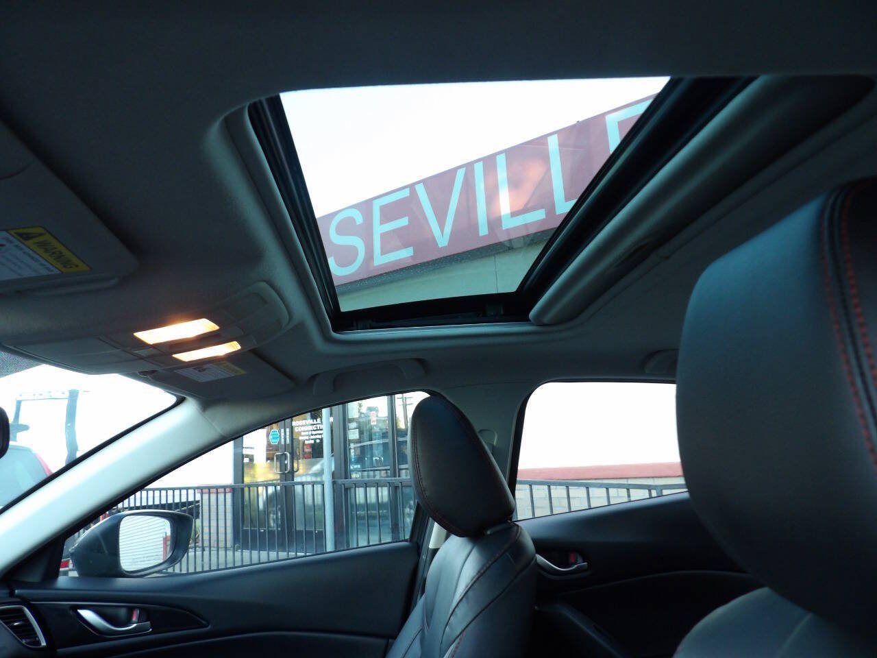 Used 2014 MAZDA MAZDA3 i Grand Touring FWD image 9