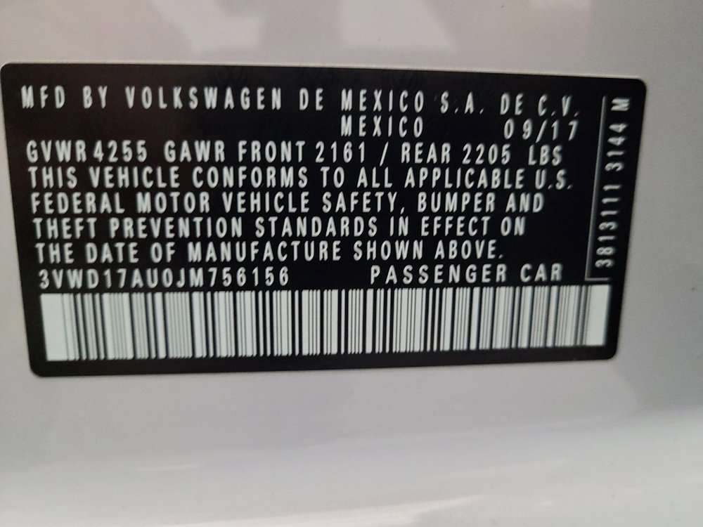 Used 2018 Volkswagen Golf SE image 33