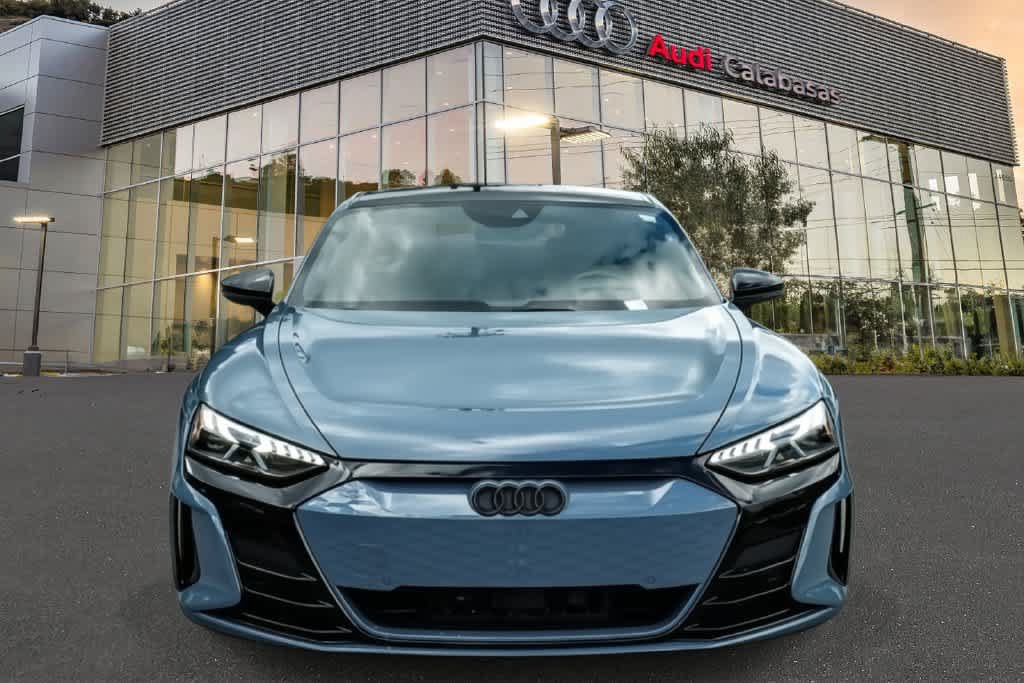 Used 2023 Audi e-tron GT Prestige AWD/4WD image 2