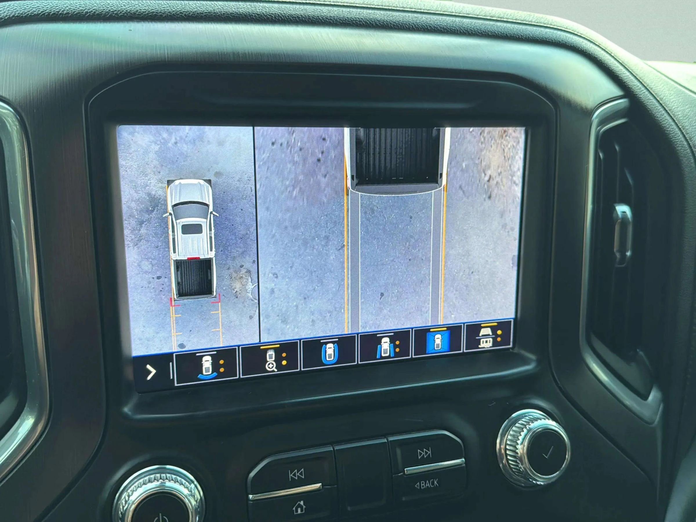 Used 2020 GMC Sierra 1500 AT4 w/ AT4 Premium Package image 26