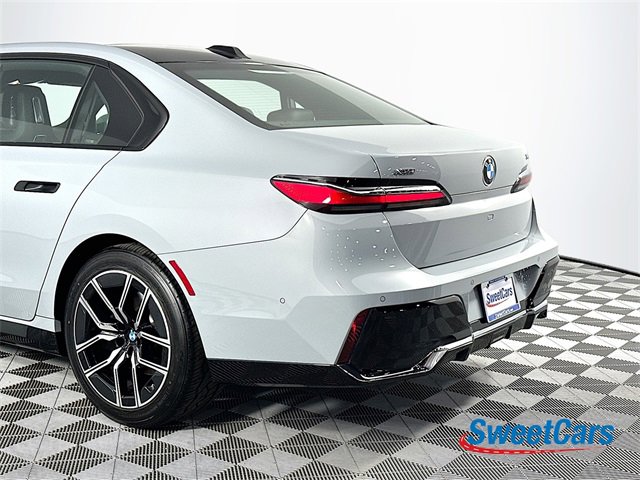 Used 2025 BMW 740i xDrive image 57
