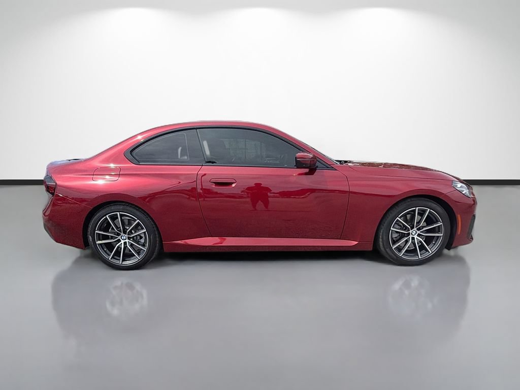 Used 2025 BMW 230i Coupe RWD image 2