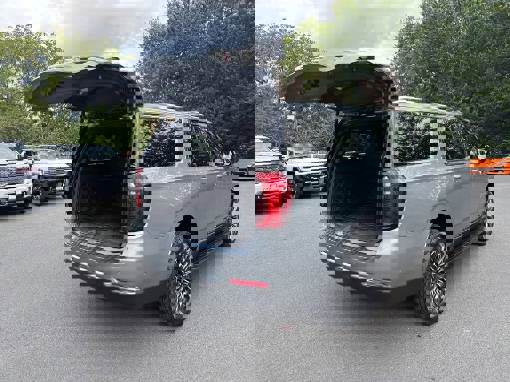 New 2026 GMC Yukon XL Elevation w/ LPO, Floor Liner Package image 55