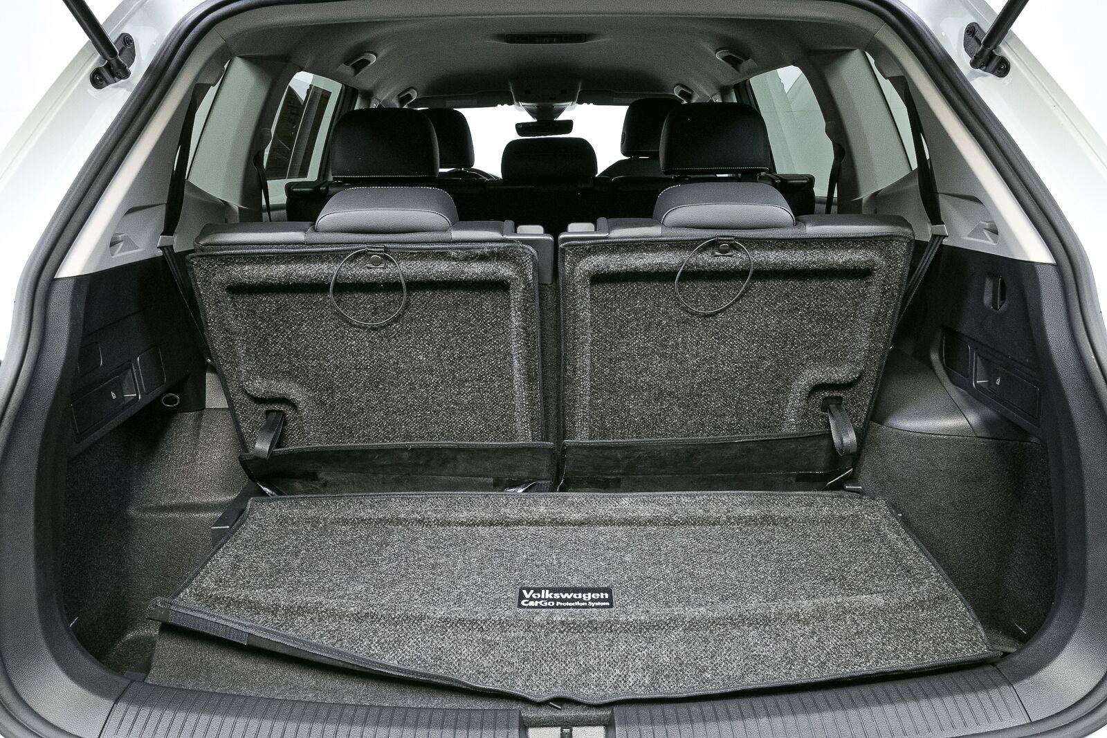 Certified 2023 Volkswagen Tiguan SE FWD image 26