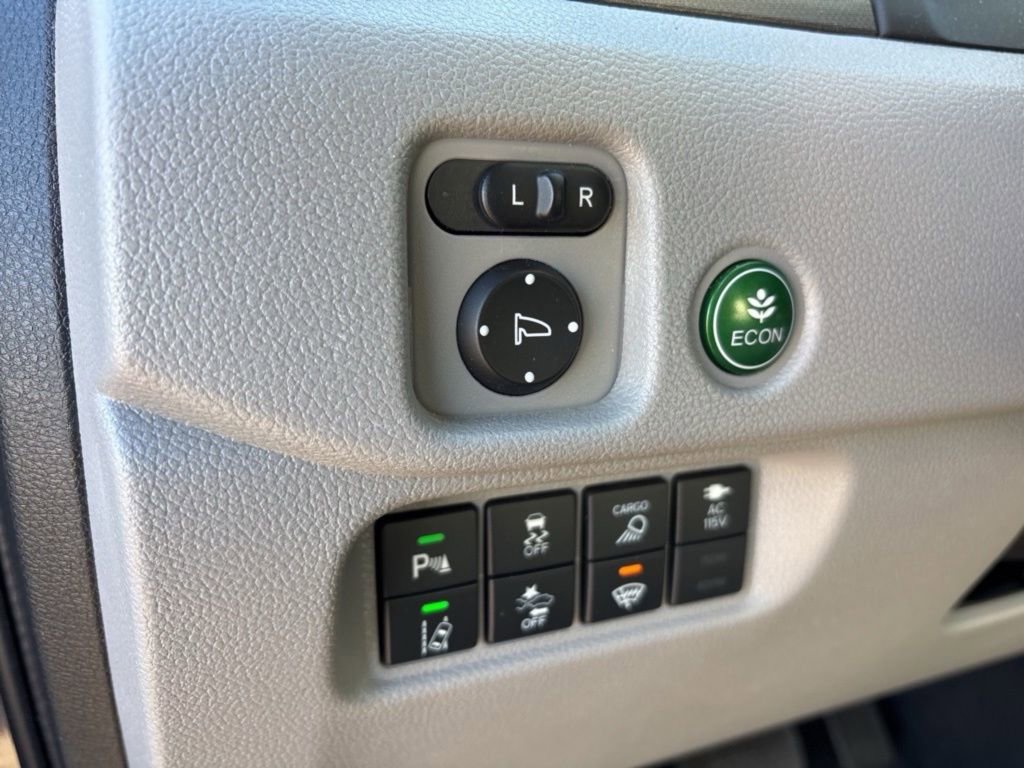 Used 2023 Honda Ridgeline RTL-E image 18