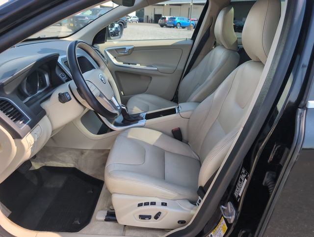 Used 2016 Volvo XC60 T5 Premier w/ Proximity Package AWD/4WD image 16