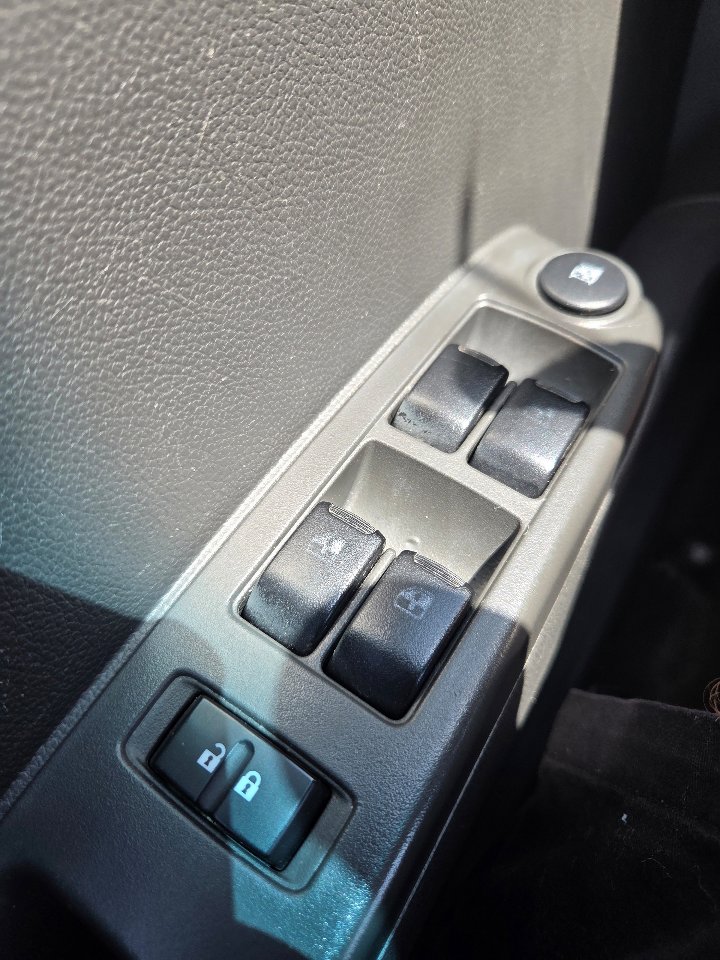 Used 2015 Chevrolet Spark LT image 26