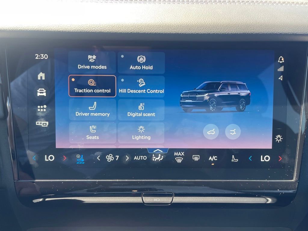 New 2025 Lincoln Navigator L Reserve w/ Jet Appearance Package image 11