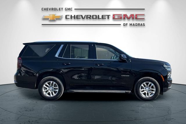 Used 2025 Chevrolet Tahoe LT AWD/4WD image 2