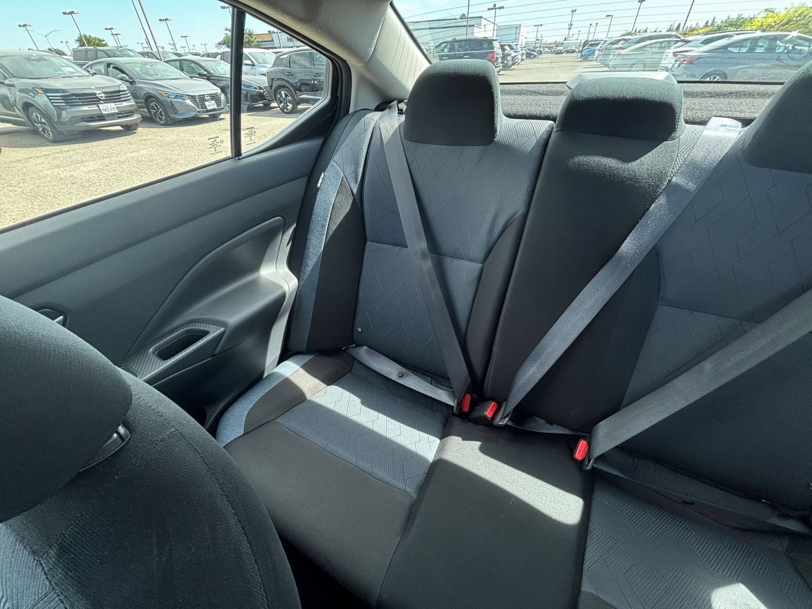 Used 2025 Nissan Versa SV FWD image 38