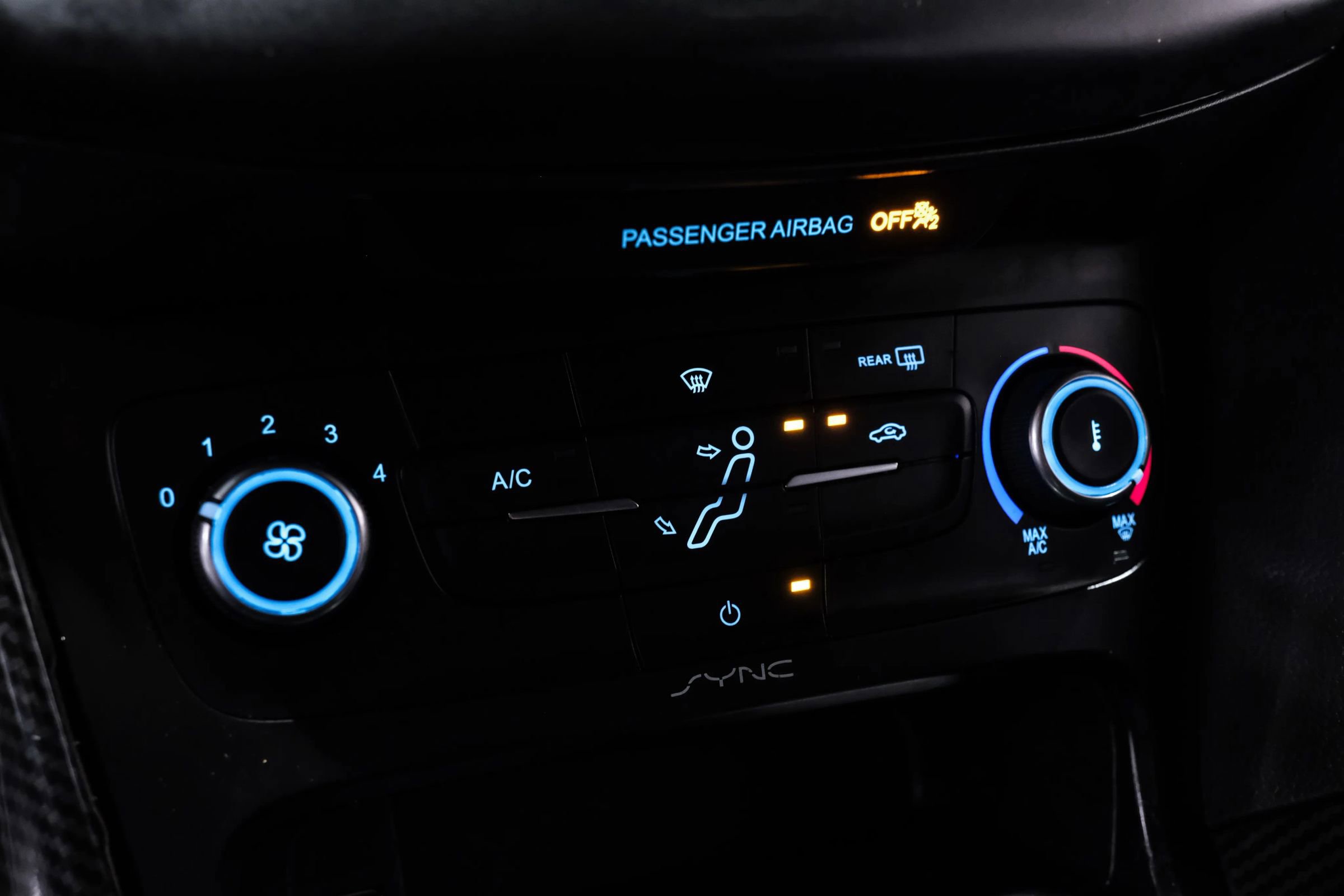 Used 2018 Ford Focus ST image 30