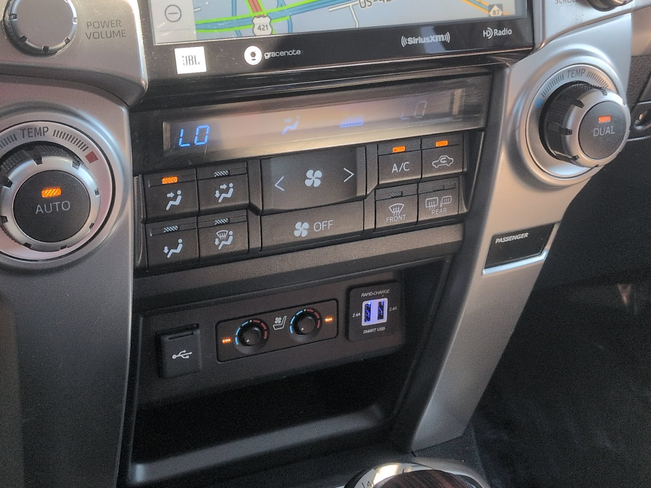 Used 2020 Toyota 4Runner Limited AWD/4WD image 26