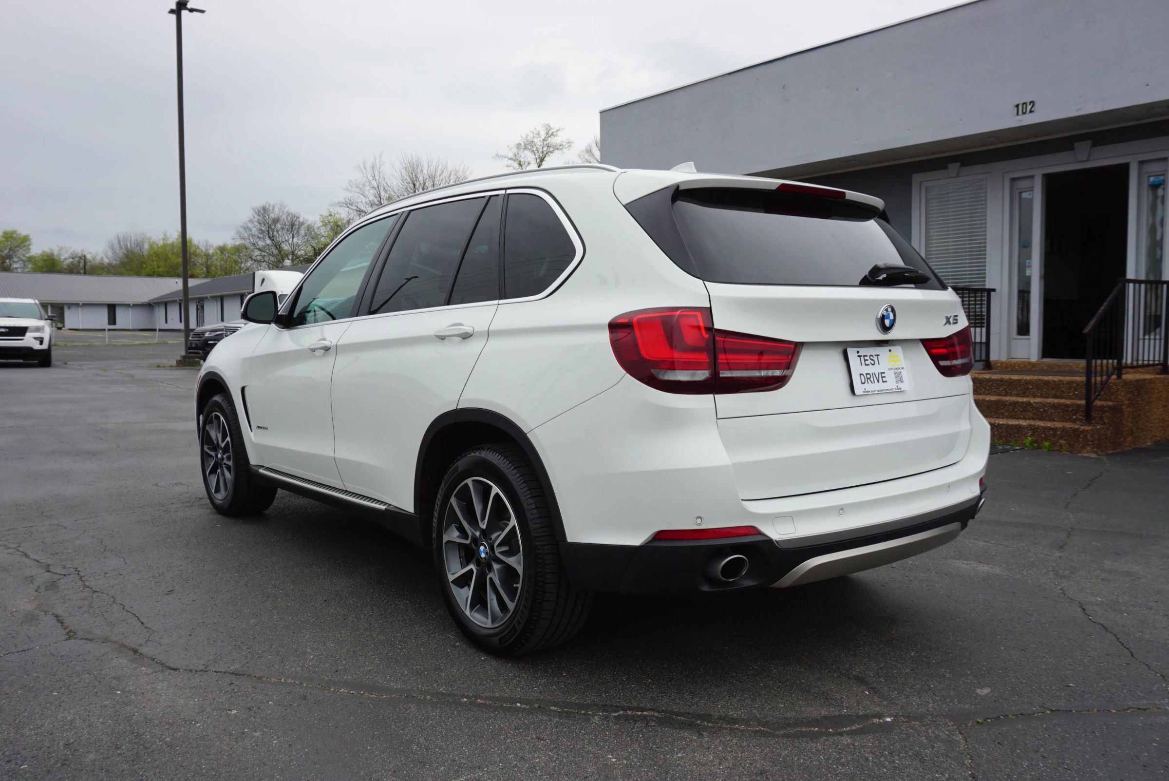 Used 2015 BMW X5 xDrive35d image 7