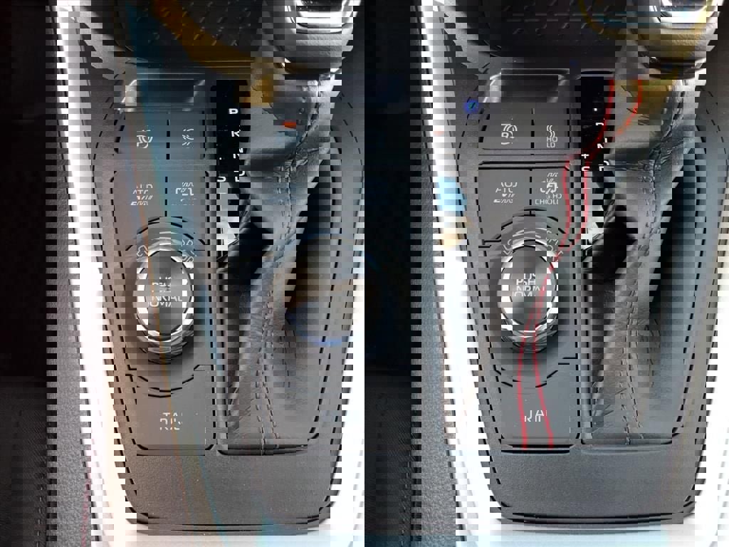 New 2025 Toyota RAV4 SE image 16