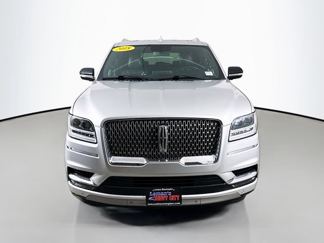 Used 2018 Lincoln Navigator L Select RWD image 2