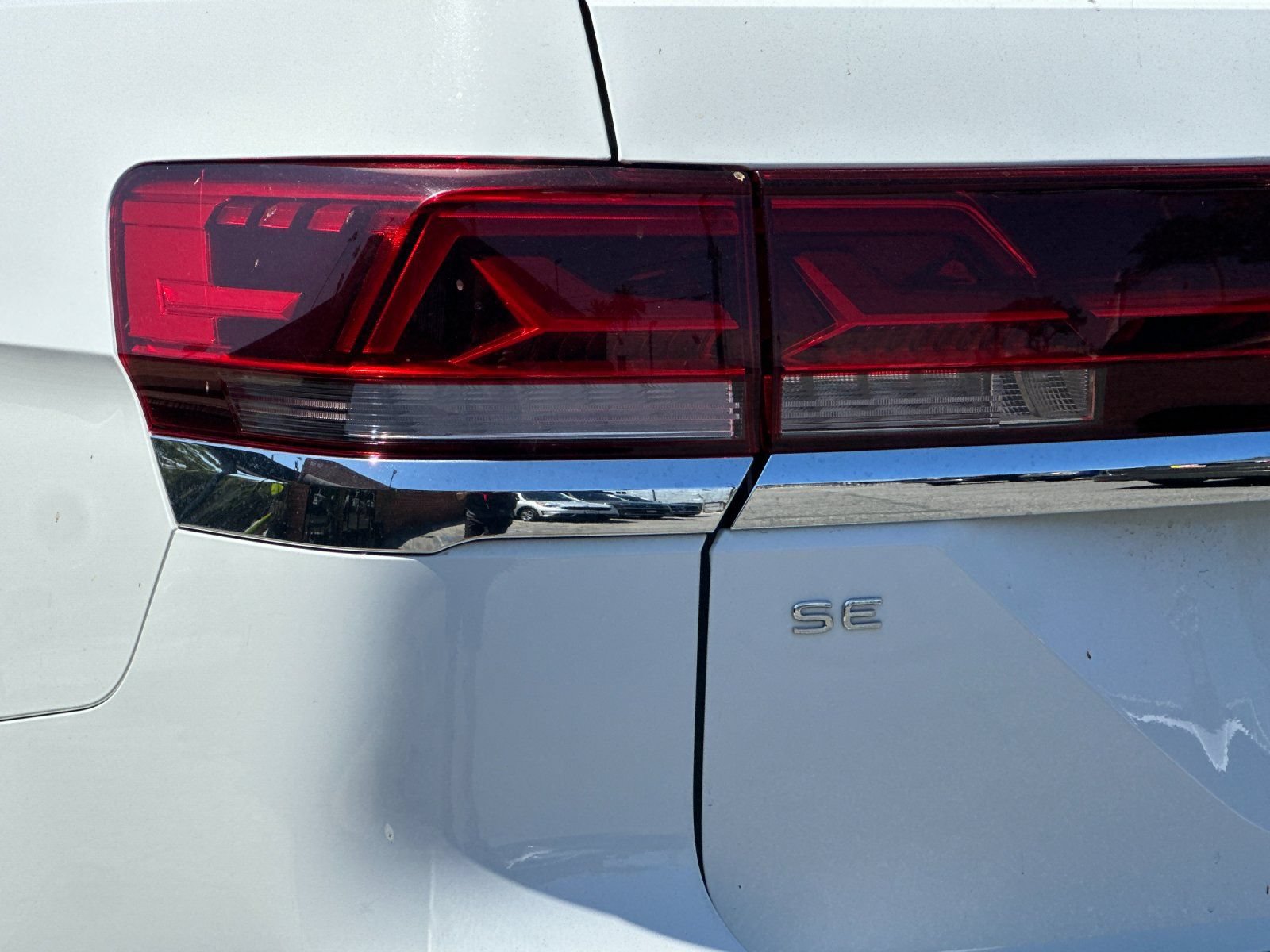 Used 2024 Volkswagen Atlas SE AWD/4WD image 36