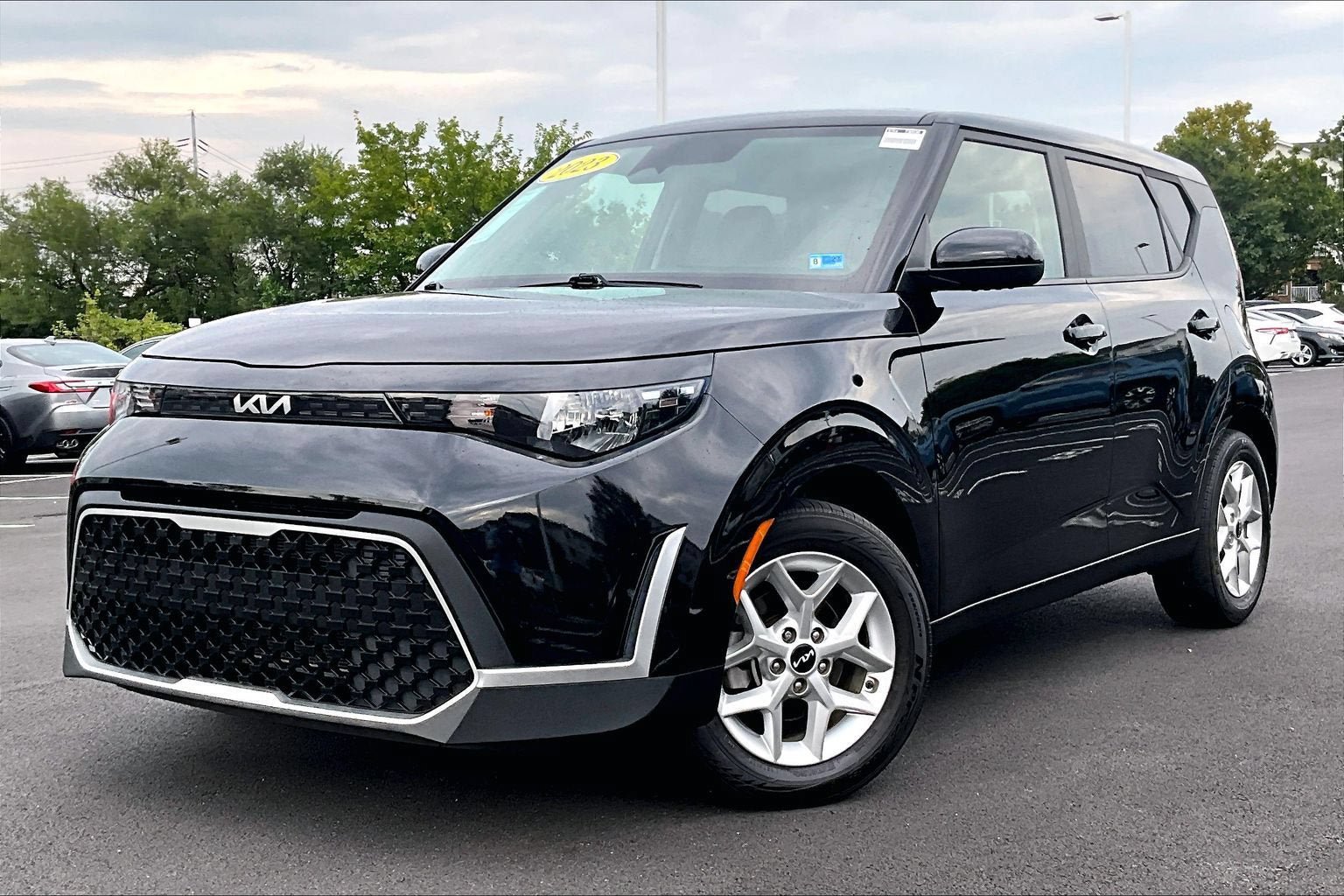 Used 2023 Kia Soul LX w/ LX Technology Package FWD video 1