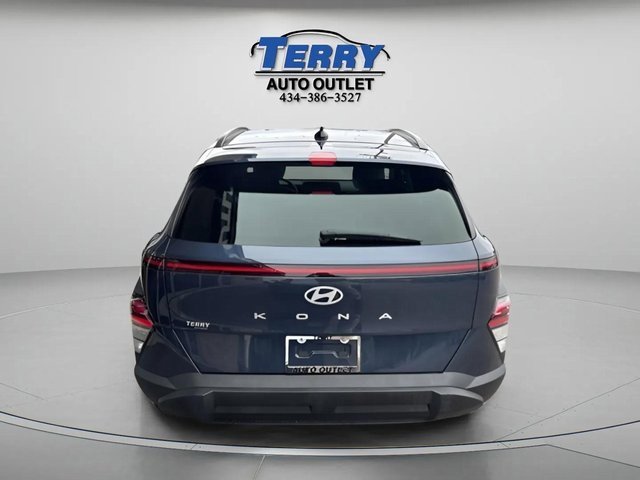 Used 2025 Hyundai Kona SEL image 6