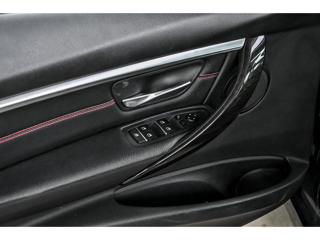 Used 2017 BMW 330i xDrive Sedan image 9