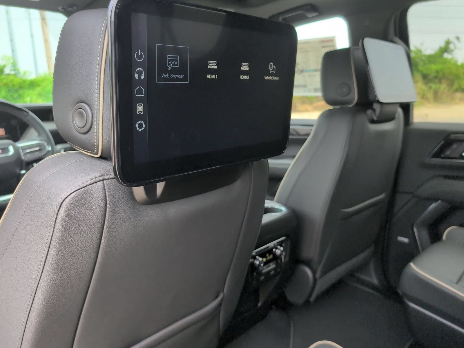 New 2026 GMC Yukon XL Elevation w/ Elevation Premium Package AWD/4WD image 27