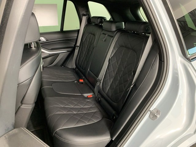 Used 2026 BMW X5 xDrive50e w/ M Sport Package image 30