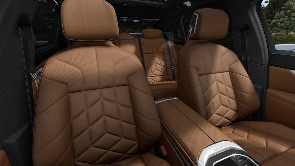 New 2026 BMW 760i xDrive w/ Executive Package image 11