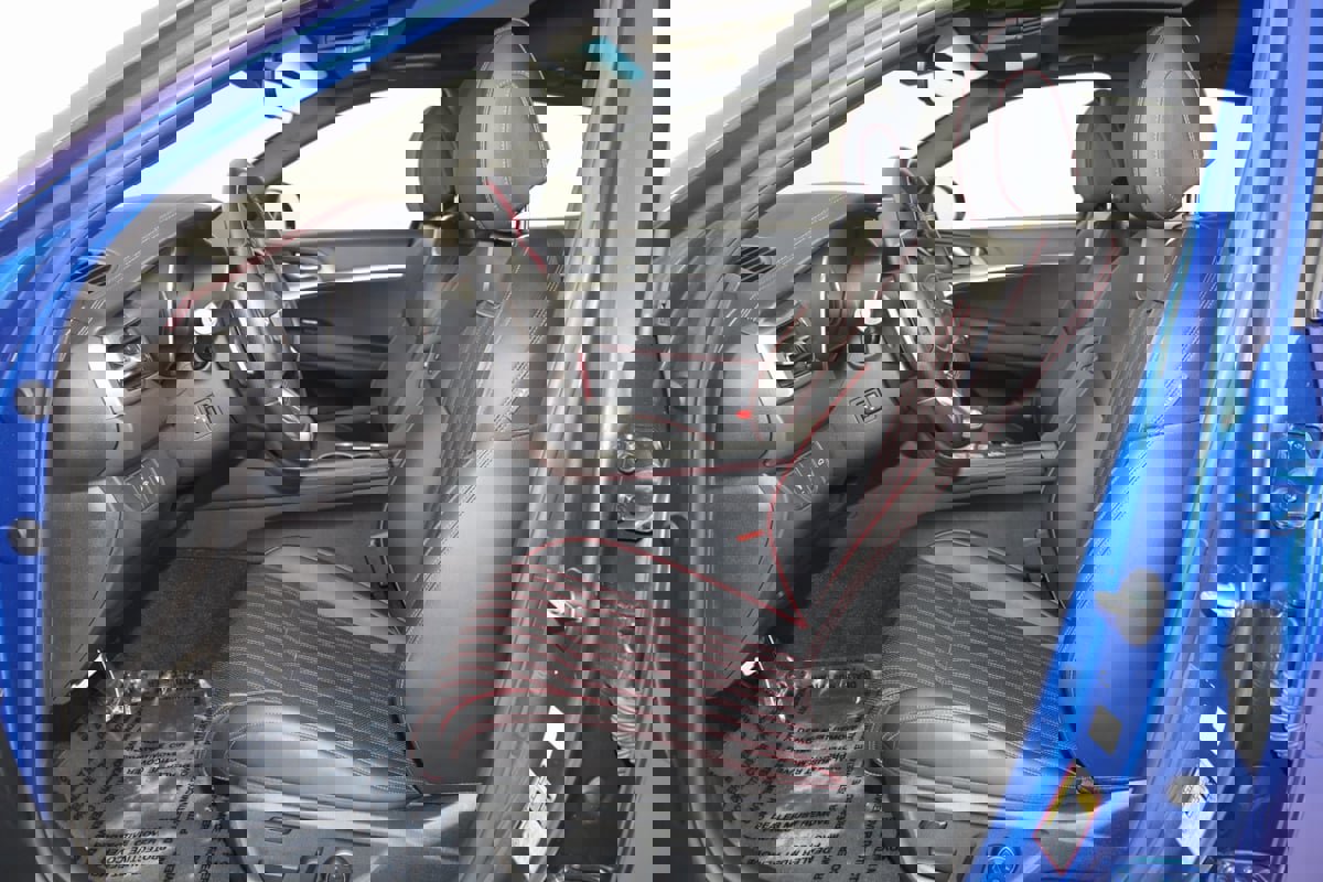 Used 2024 Genesis G70 3.3T Advanced image 12