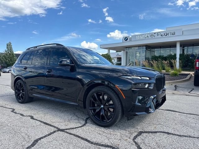 Used 2025 BMW X7 M60i AWD/4WD image 2