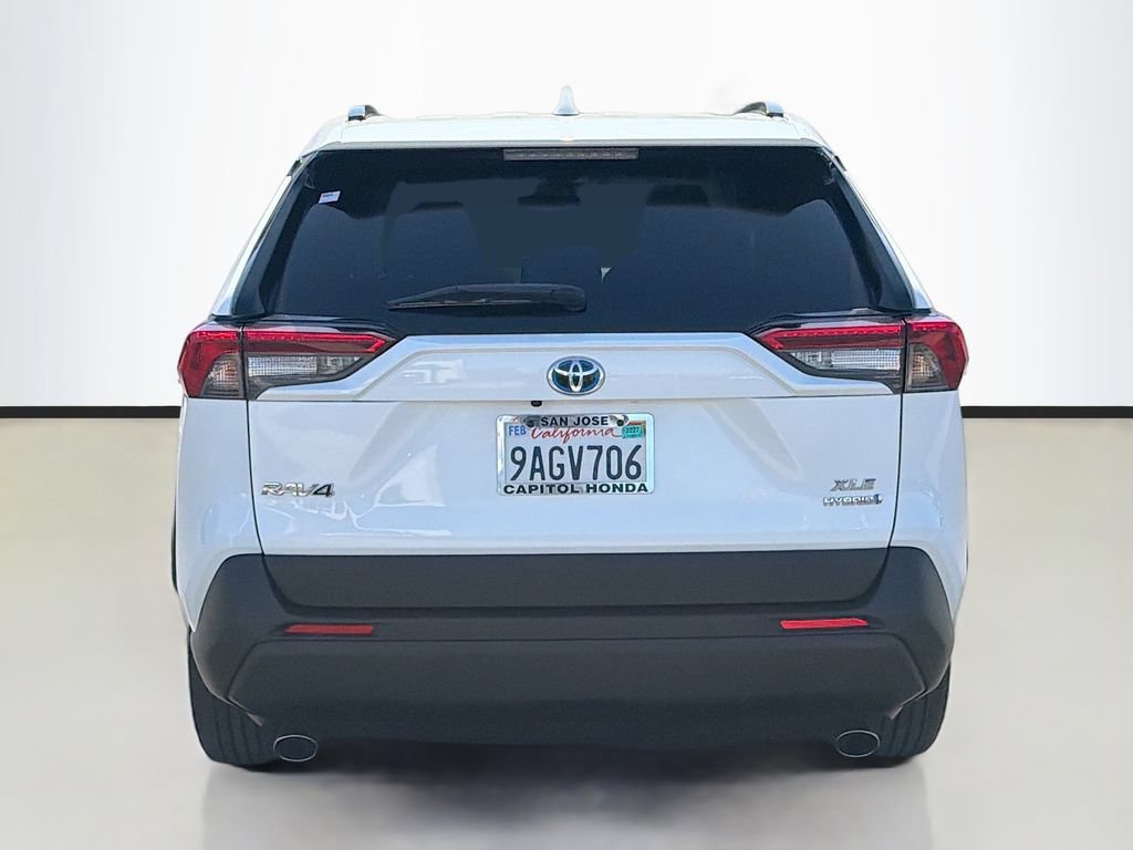 Used 2022 Toyota RAV4 XLE w/ Convenience Package AWD/4WD image 6