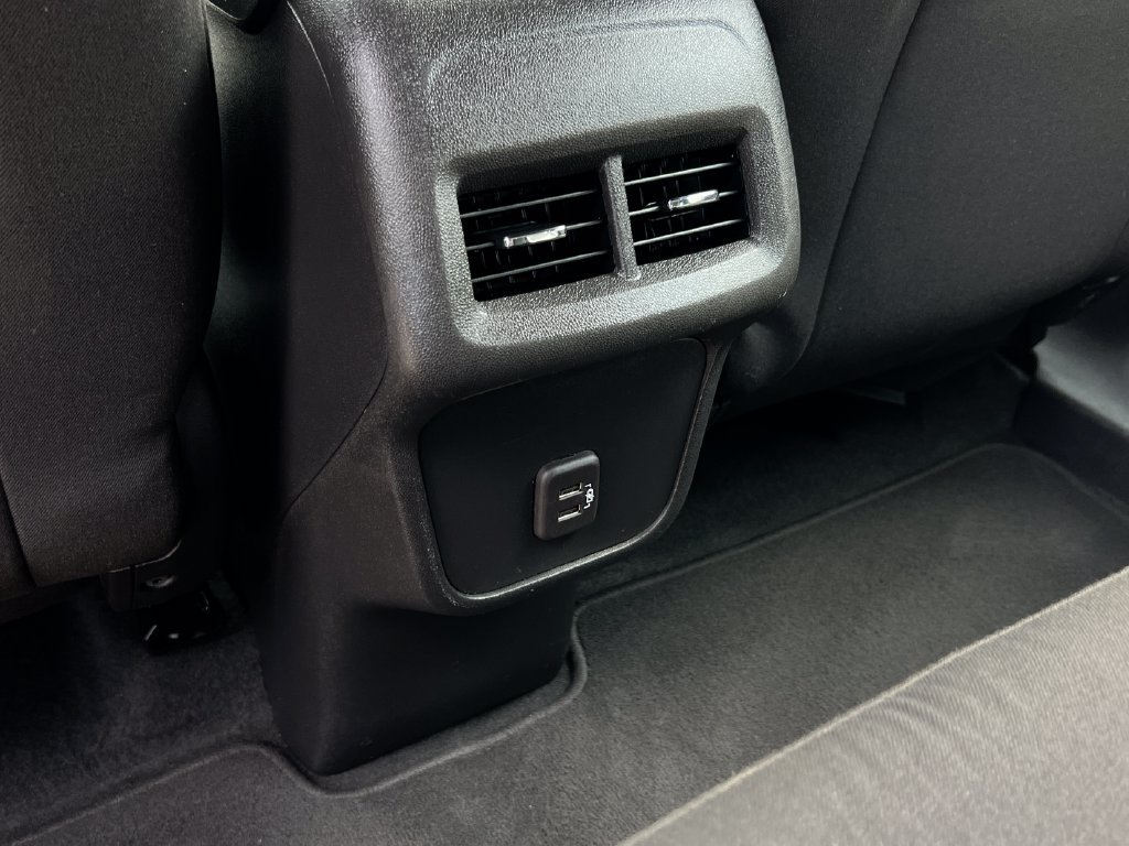Used 2023 Chevrolet Equinox LS FWD image 16