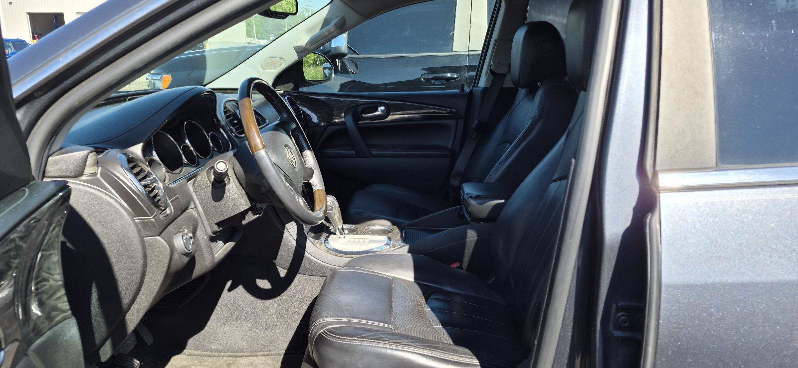 Used 2014 Buick Enclave Leather FWD image 6