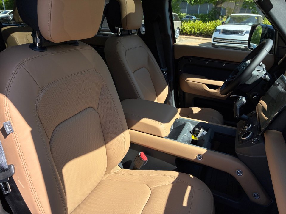 New 2026 Land Rover Defender 130 S AWD/4WD image 28